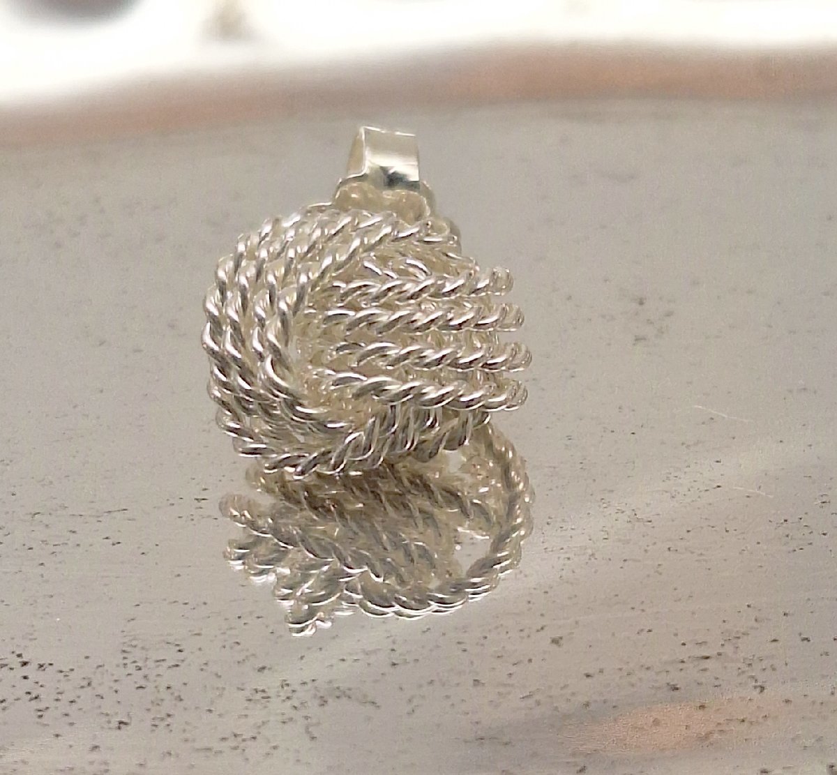 ◆９８【T.B】美品　TIFFANY&Co. ティファニー　サマセットノットピアス SILVER925 片方・片耳