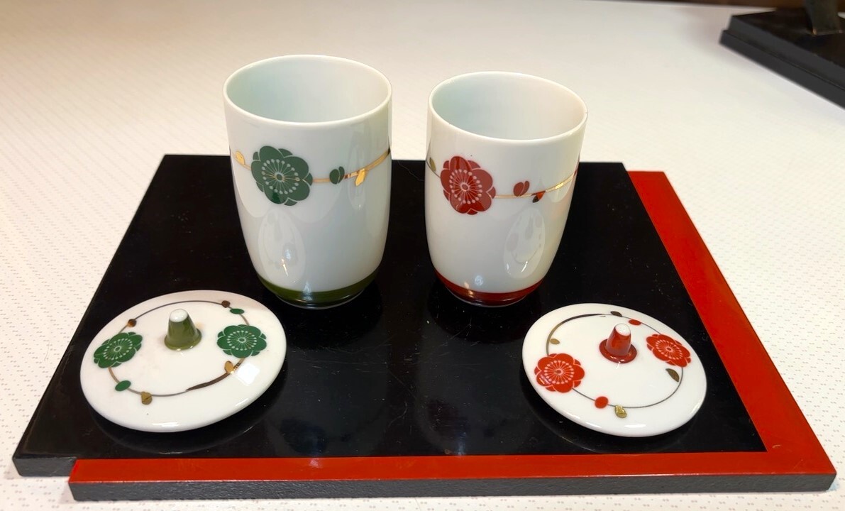 ■47 vintageレトロ 蓋付き夫婦茶碗＆湯呑みペアセット 金彩/赤＆グリーン 石山苑の画像6