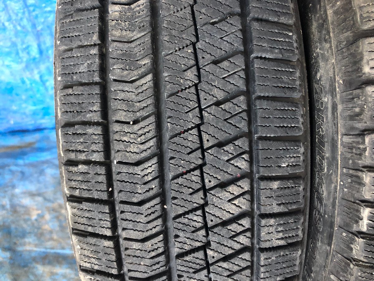 BRIDGESTONE ブリヂストン BLIZZAK VRX2 195/65R15 2022年製 8部山 2本 プリウス/ノア/ヴォクシー/セレナ/ステップワゴン 等に_画像2