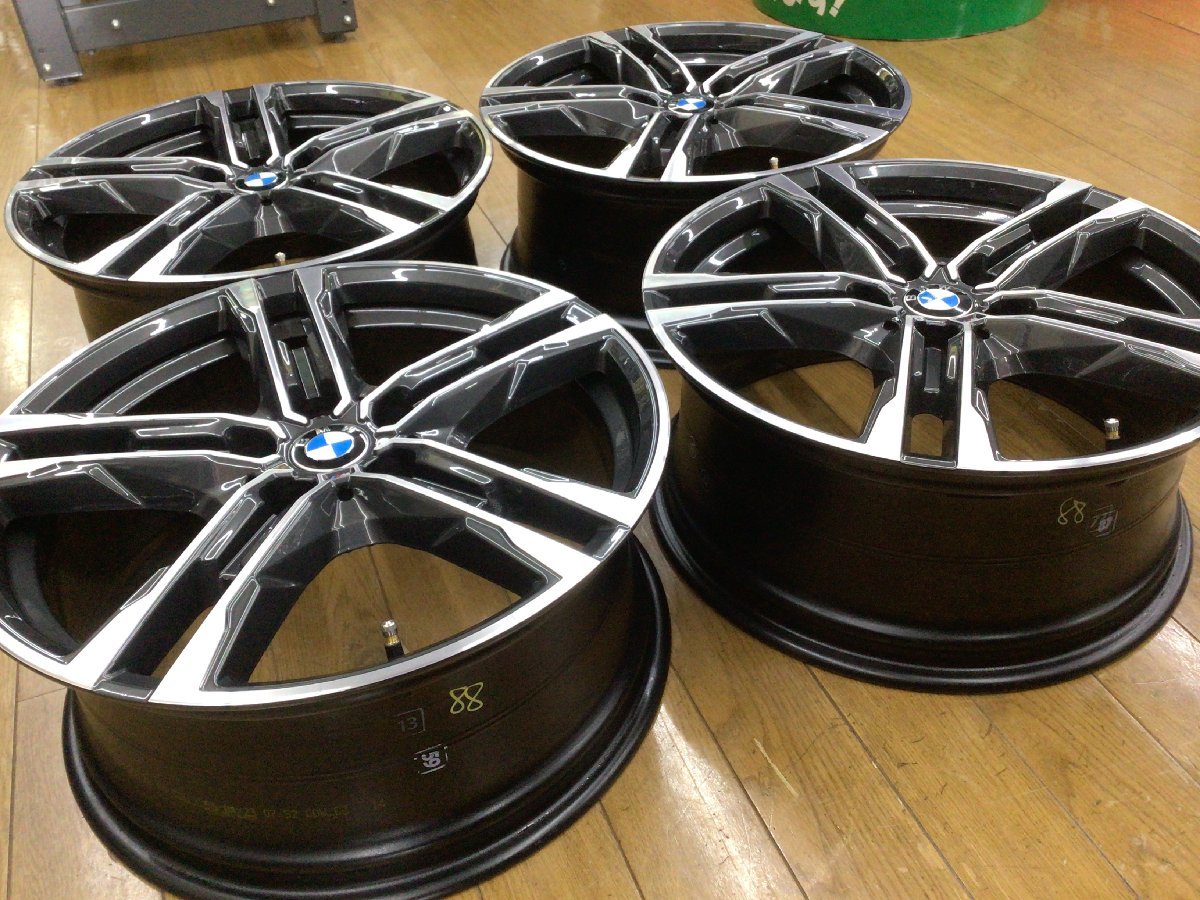 ☆傷極小超美品 希少 BMW F40系１シリーズ Mスポーツ純正 18inc 8j +57 112/5H 検）BMW F44 F40 U06 F45 アクティブツアラー M135 M235 X1_画像10