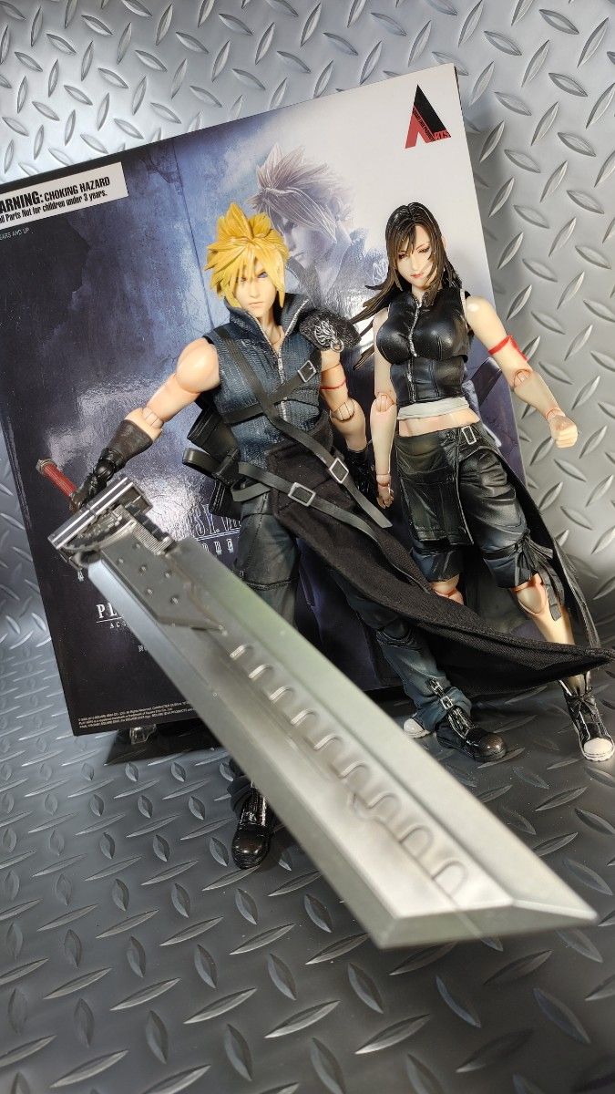 プレイアーツ改 クラウド・ストライフ & ティファ・ロックハート プレイアーツ改 クラウド・ストライフ & ティファ・ロックハート