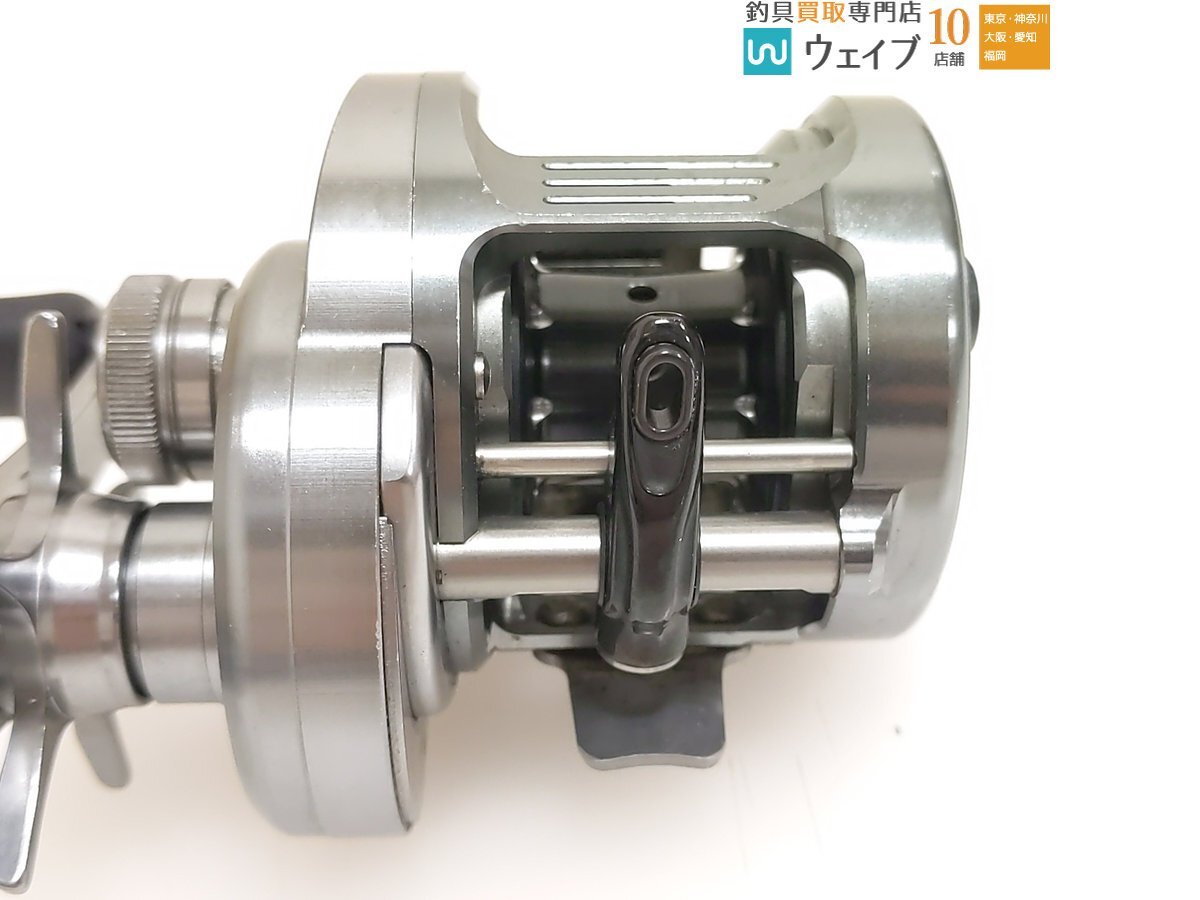 シマノ 19 カルカッタコンクエストDC 200 右巻き DC音確認済み_60K473582 (5).JPG