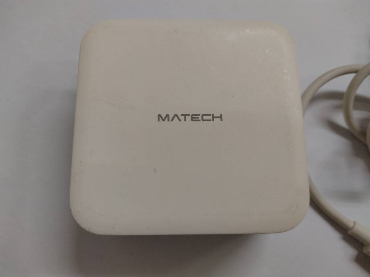 ■マテック MATECH WC2003-SC100WH Sonicharge USB-C 急速充電器 100W GaN ホワイト 社外 タイプ C　to C USBケーブル付き C_画像3