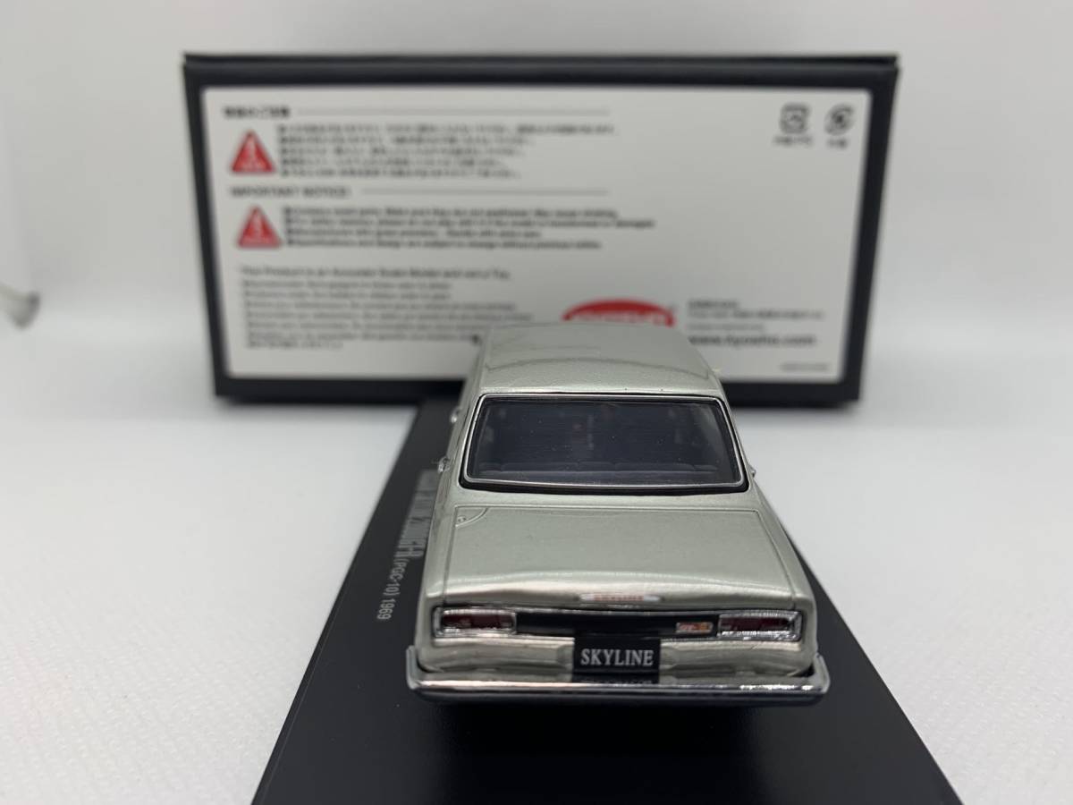 京商 1/43 日産 スカイライン NISSAN Skyline 2000 GT-R 4 doors 1969 PGC10 Silver J05-02-302_画像3