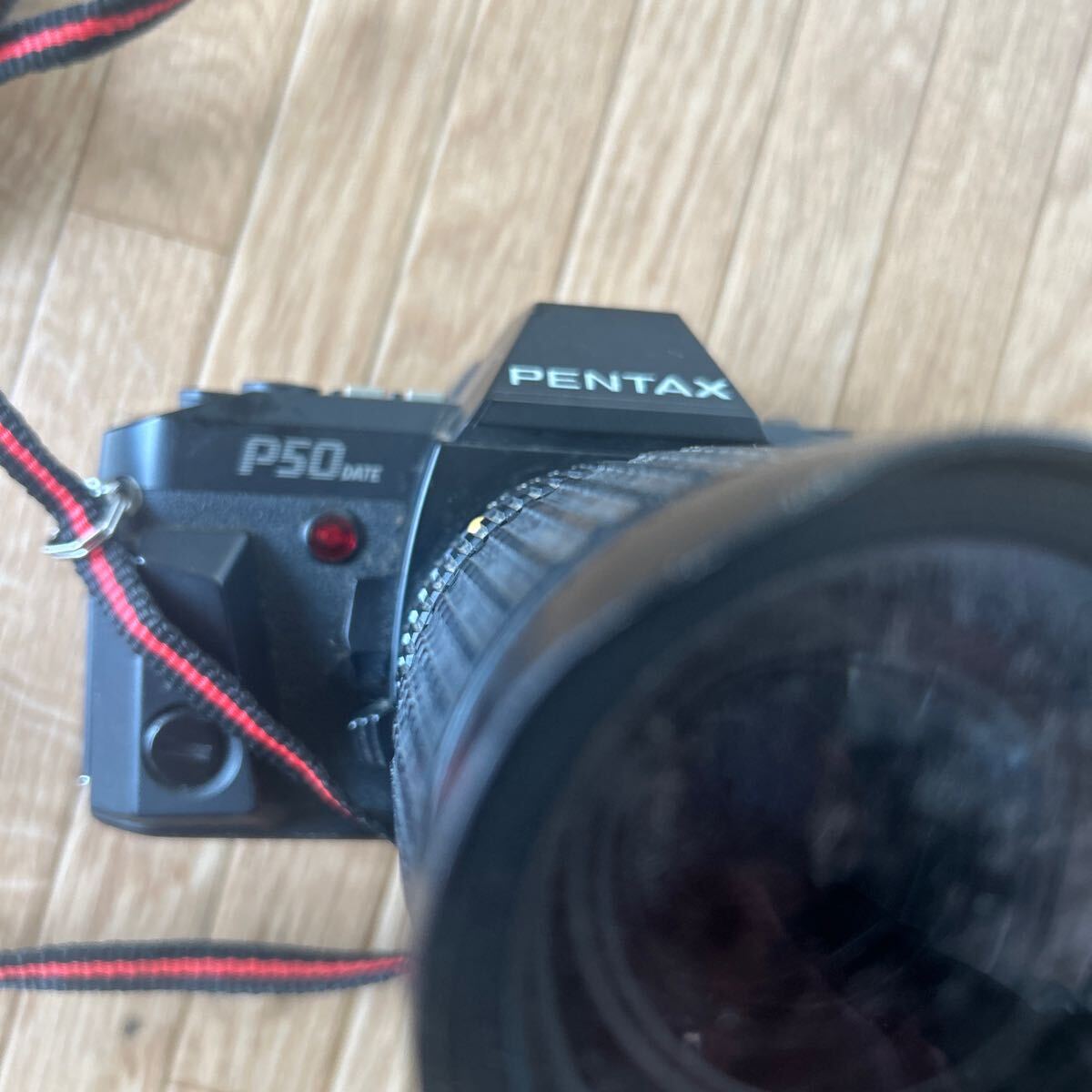 【中古】PENTAX P50 DATE 傷・汚れ有 動作チェックなし 現状 フィルムカメラ 一眼_画像2