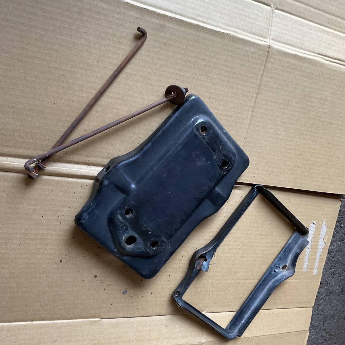  Toyota Toyopet Corona 1500RT40. battery stand used previous term..