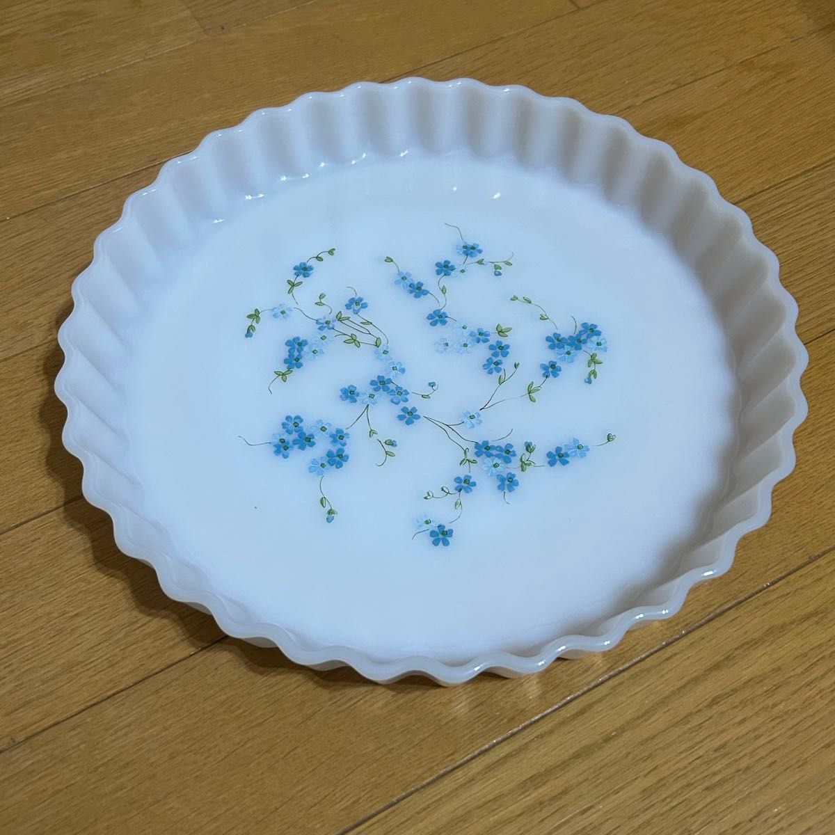 arcopal アルコパル　フランス　ビンテージ　ミルクガラス　パイ皿　深皿　タルト　キッシュ
