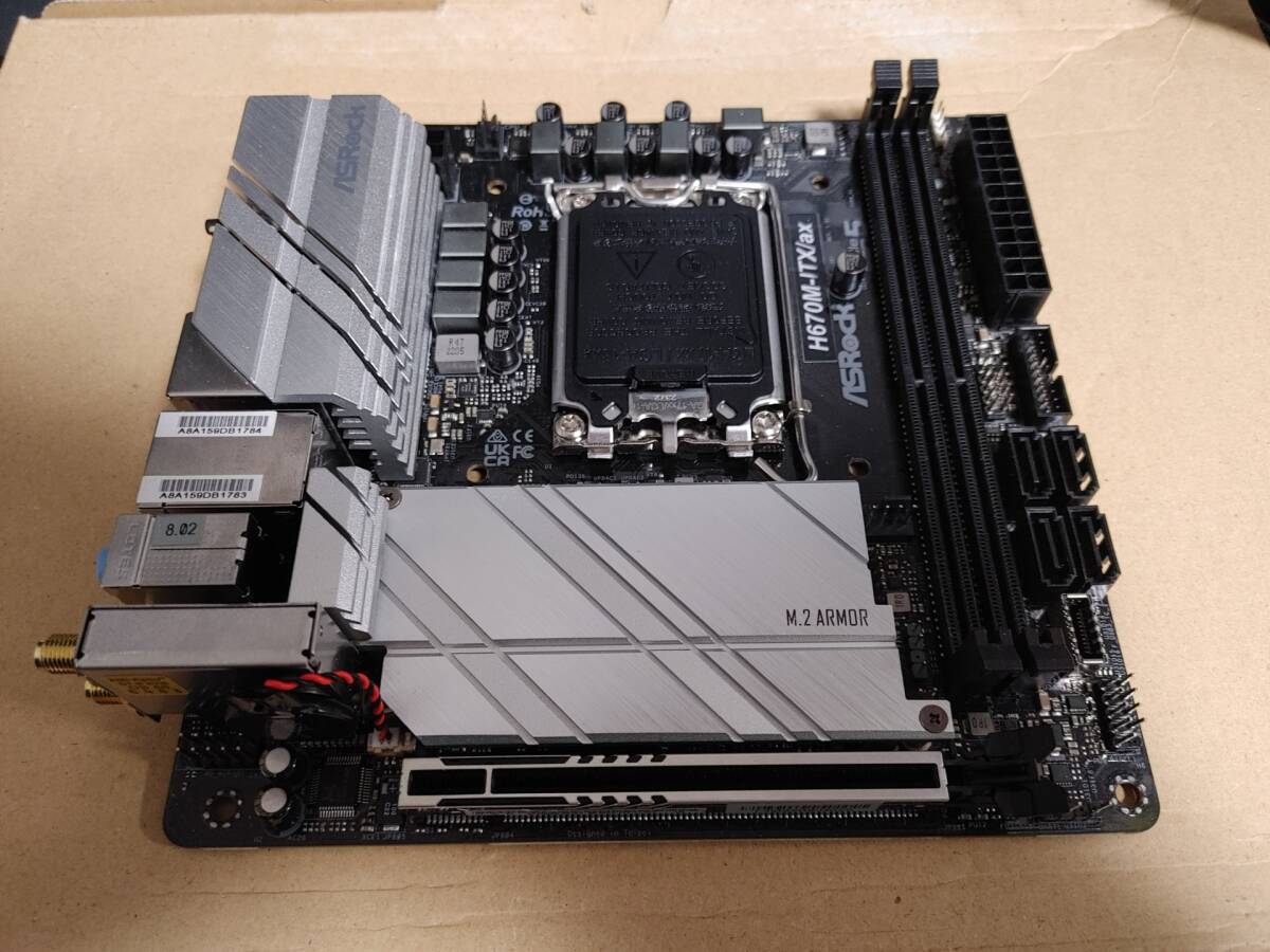 ASrock H670M-ITX/ax LGA1700 DDR4 Mini-ITX ジャンク品_画像2