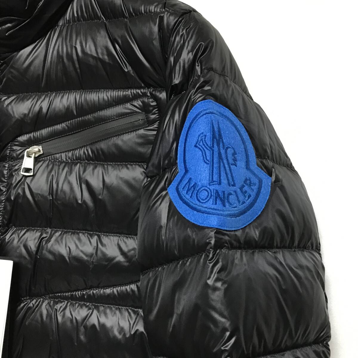 MONCLER 1952 LIAM ダウンジャケット 定価17万　サイズ 1　モンクレール ジーニアス　ライトダウン　ダウン　_画像5