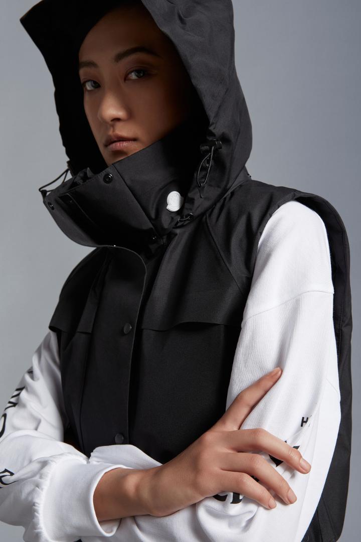 0　MONCLER x HYKE　ダウンベスト VANILIS 新品　定価212300円　ハイク　モンクレール　本物　正規品_画像8