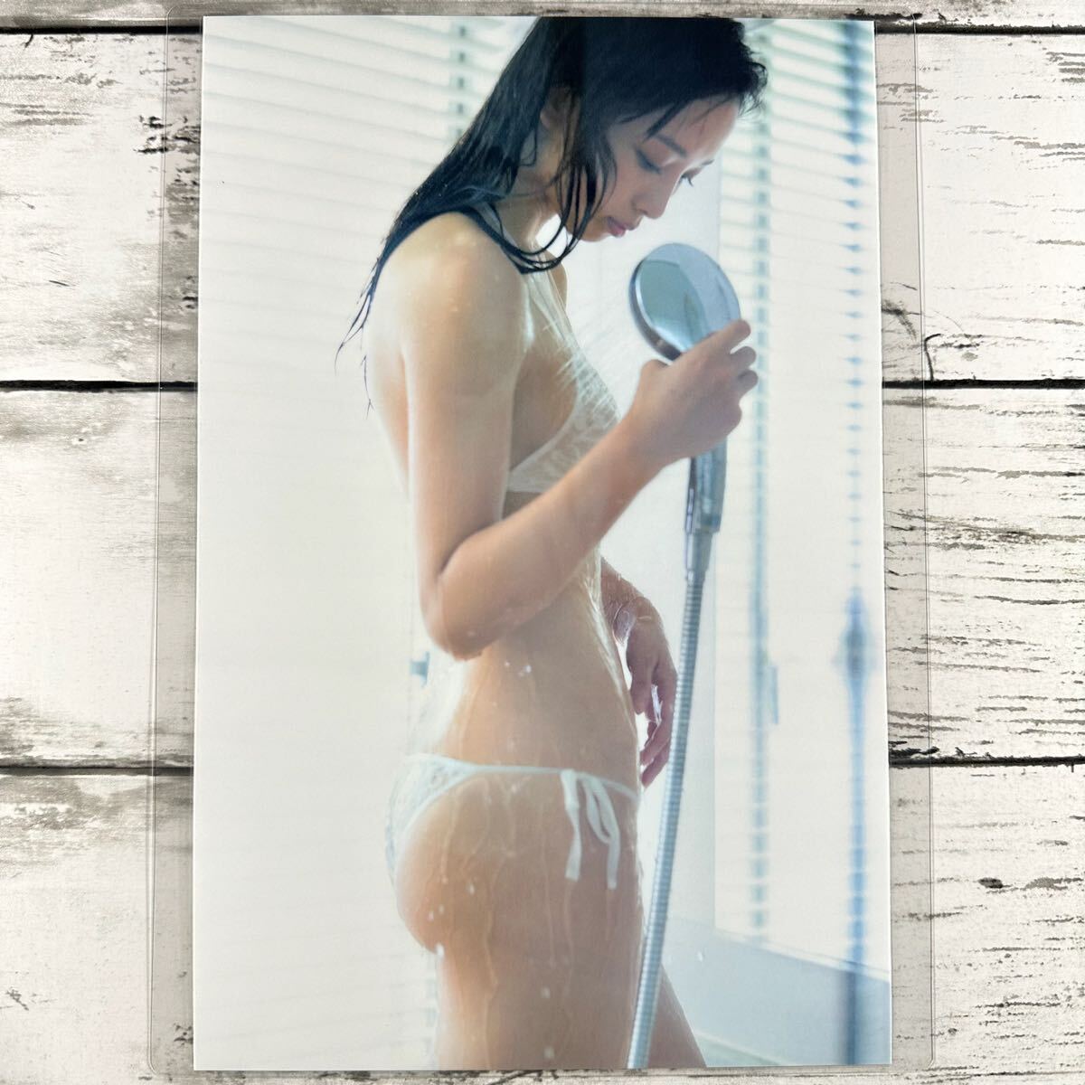 [ высокое качество ламинирование отделка ][.. Asuka ] FRIDAY 2018 год 10/19 номер журнал вырезки 12 страница купальный костюм bikini model актер женщина super 