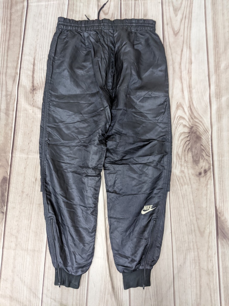 19．90s NIKE ナイキ スウォッシュ ロゴ 裏メッシュ ナイロンパンツ　メンズL　黒 トレーニングウェア x409_画像3