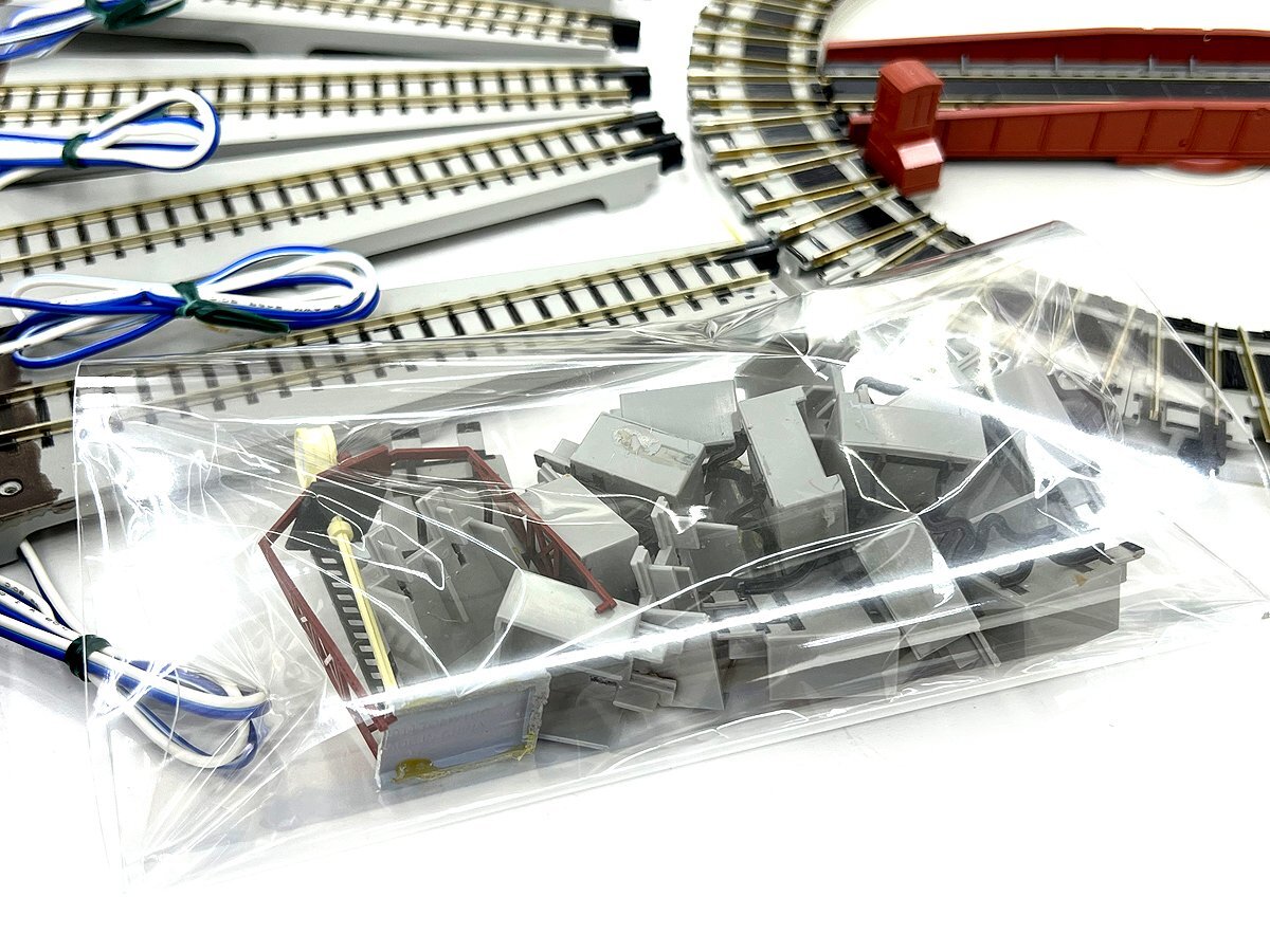 KATO ユニトラック電動ターンテーブル20-283 扇形機関庫23-240 KATO ユニトラック電動ターンテーブル20-283 扇形機関庫23-240