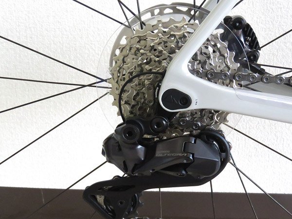 美品 CANYON/キャニオン エンデュランスバイク ロードバイク Endurace CF SL 8 DI2 2022年モデル Stealh Grey size/M カーボン 電動変速の画像7