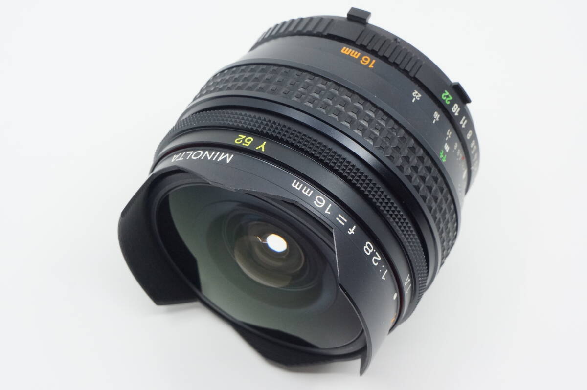 美品 ミノルタ MD FISH-EYE ROKKOR-X 16mm F2.8 後レンズキャップ付き minolta MD フィッシュアイ ロッコール 魚眼レンズ_画像2