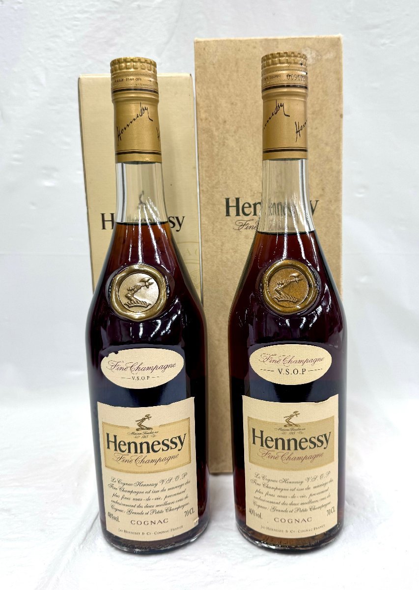 ★送料別★ 未開栓★2本セット Hennessy ヘネシー VSOP スリムボトル ブランデー 700ml 40% 古酒 EA2190_画像1