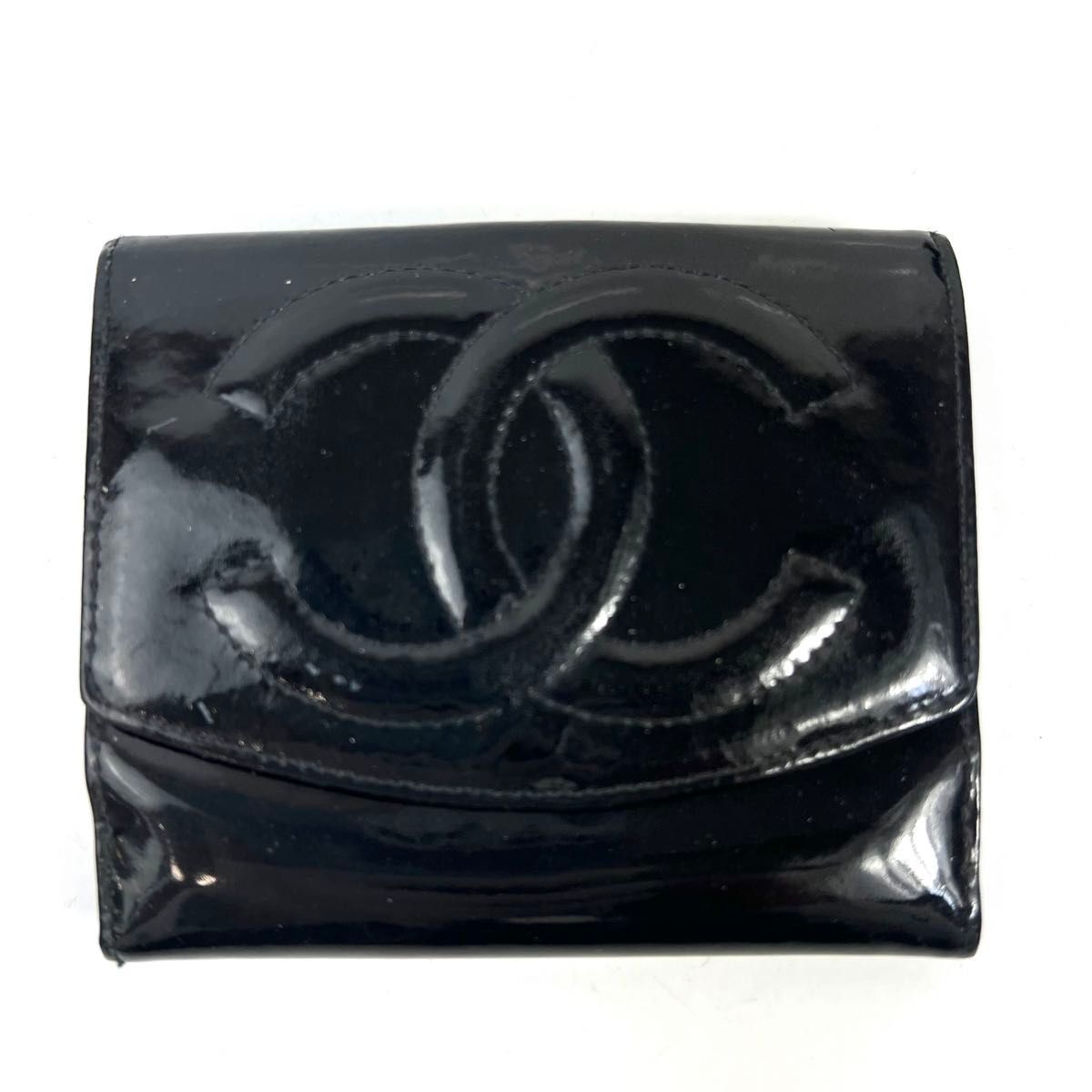 CHANEL シャネル　ココマーク　二つ折り　財布　エナメル　ブラック　Wホック　二つ折り財布　ブラック　レディース　ブランド