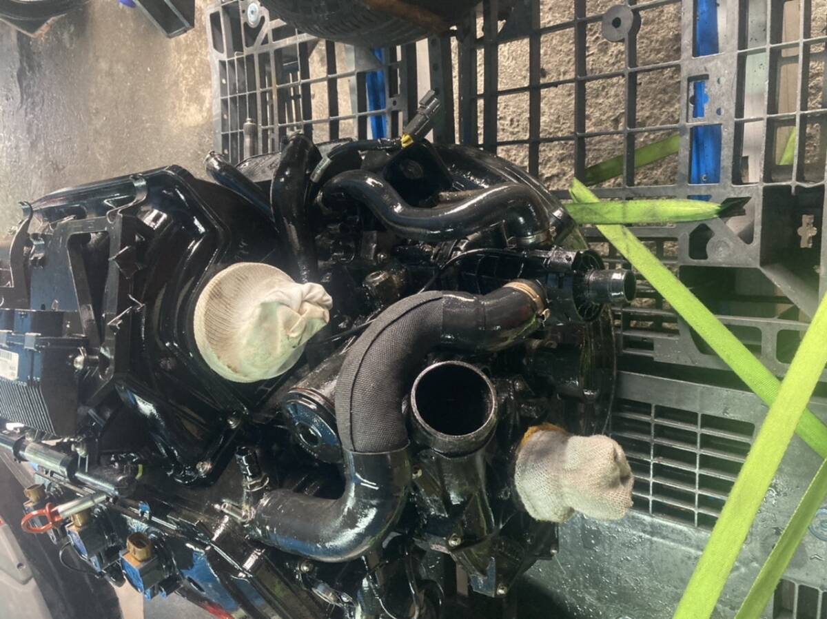 シードゥーRXT300RSエンジンの画像3