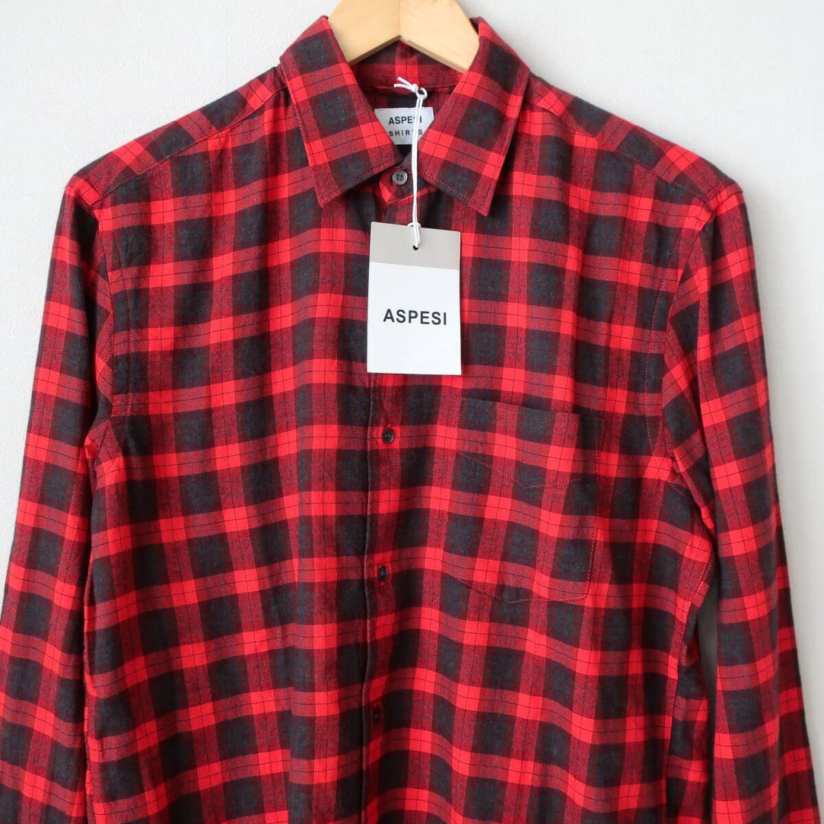 新品 未使用 ASPESI アスペジ ネルシャツ チェック シャツ 長袖 レッド ブラック 赤 ボタンシャツ トップス メンズ Sサイズ ゆったり目 