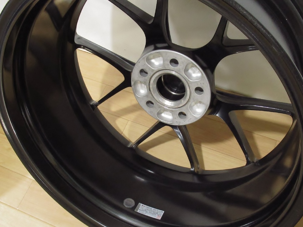 美品 走行極少 BBS DURA RI-D RI038 FORGED 超超 ジュラルミン 鍛造 19インチ 8.5J+43 PCD112-5穴 DB メルセデス ベンツ BMW アウディ 等_画像6