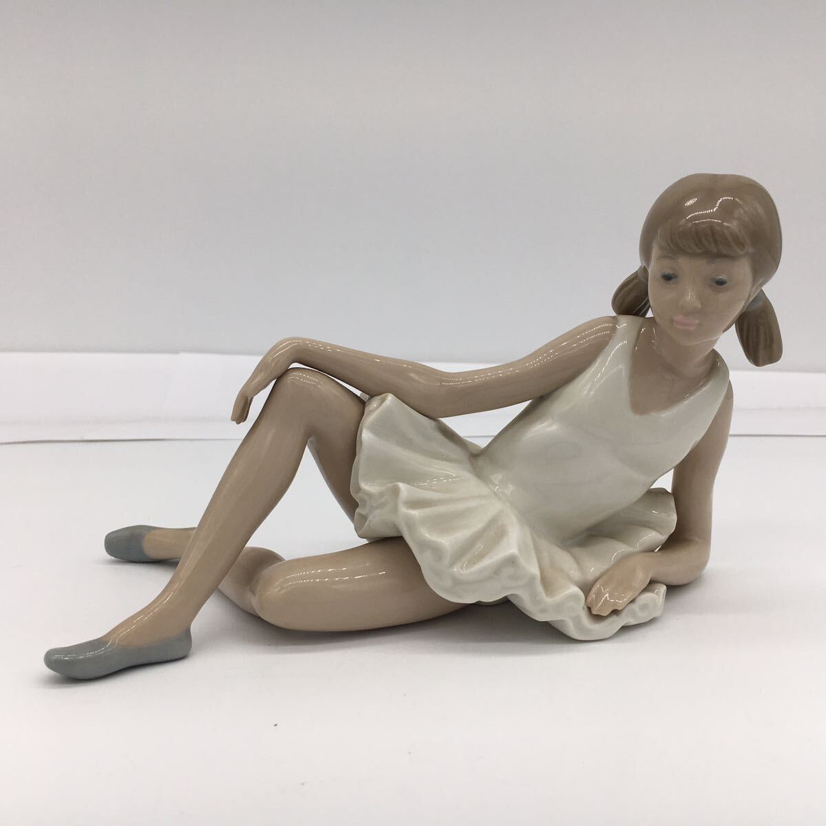 リヤドロ LLADRO ナオ nao バレリーナ フィギュリン 陶器 人形 西洋陶磁 洋風 置物 アンティーク コレクション インテリア 現状品の画像1