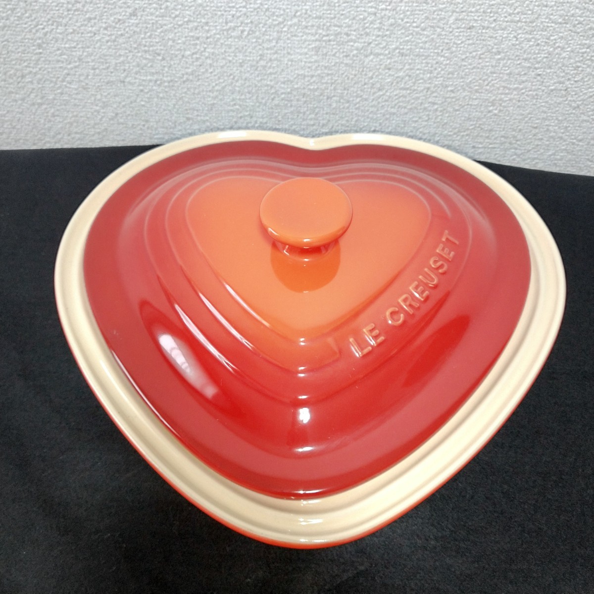 LE CREUSET ルクルーゼ ハート型ココット 2.4L鍋 レッド_画像1