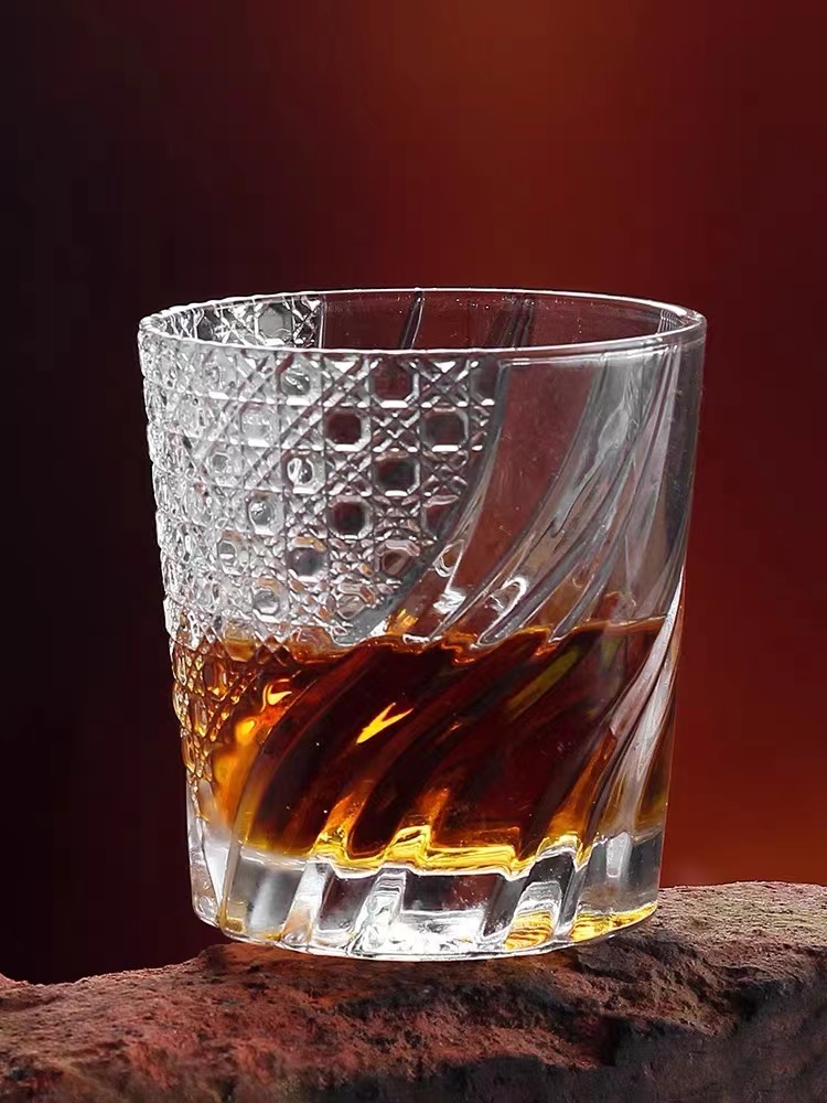 ウイスキーグラス ロックグラス ブランデーグラス ウイスキー クリア グラス クリスタルグラス コップ ビアグラス 260ml ２個セットの画像5