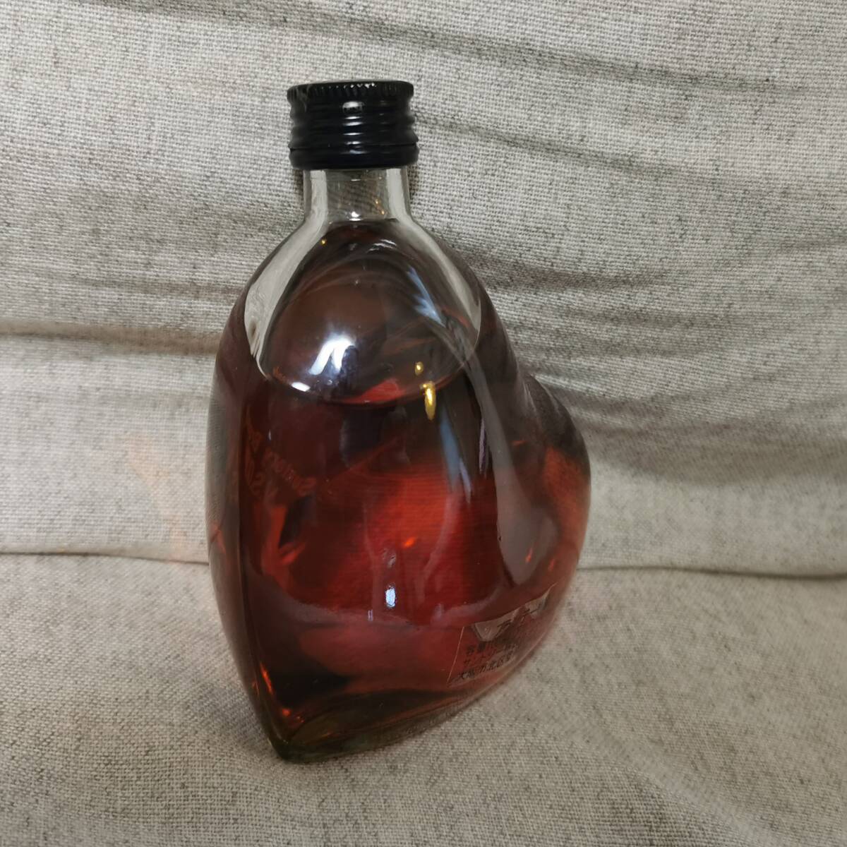 【送料込み】サントリー ブランデー VSOP ハート型 ミニボトル 100ml 40％ Suntory_画像7