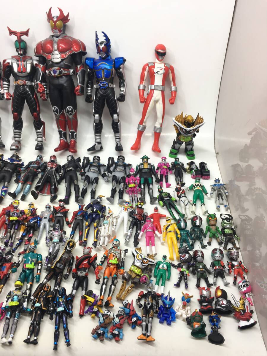 【9907】仮面ライダー 戦隊シリーズ ソフビ フィギュア 大量まとめ売り パーツ類未確認 ジャンク品_画像4