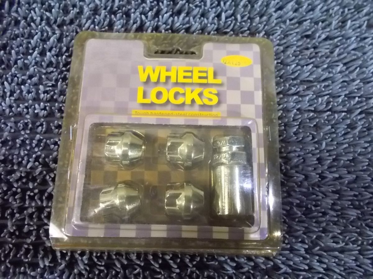 ★未使用!☆WHEEL LOCKS ロックナット ホイール M12×P1.25 4個 / N9-1103_画像1