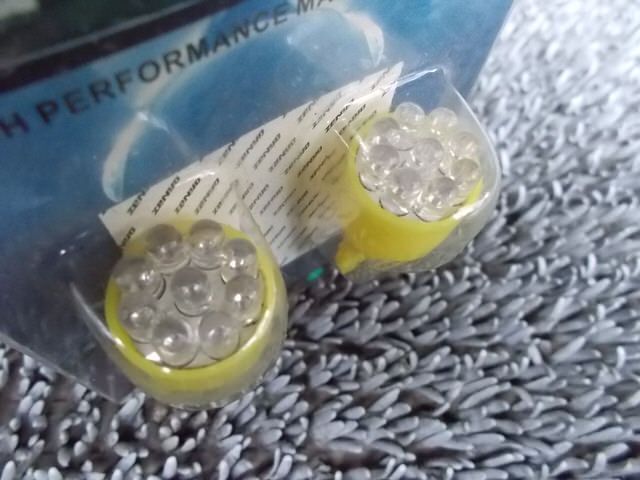 ★未使用!☆社外 GT LED バルブ ライト ランプ 球 T20 T20-WG-9Y 汎用 / ZN9-060_画像4