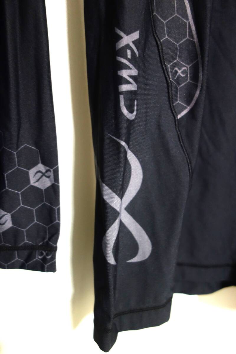 CW-X コンプレッションシャツ　メンズMサイズ_画像3