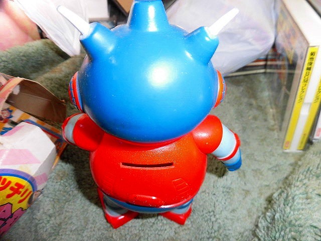 Yahoo!オークション - T20 サイボット ロボッチ ガッチリ貯金箱 Yahoo!オークション - T20 サイボット ロボッチ ガッチリ貯金箱
