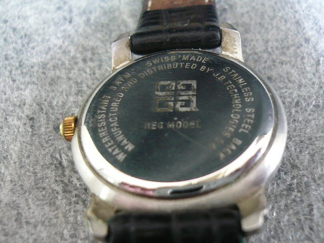 WSP-01579-08 GIVENCHY ジバンシイ クォーツ 腕時計 1点_画像4