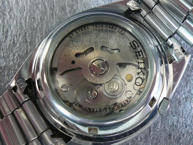 WSA-01862-10 SEIKO セイコー 5 裏スケルトン 曜日スペイン語 自動巻 7S26-0480 腕時計 1点_画像4