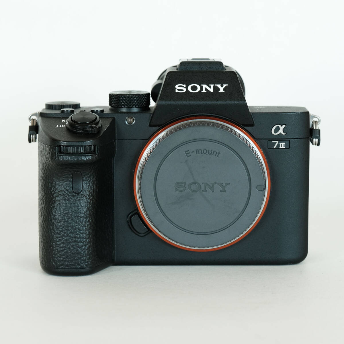 [美品｜シャッター数4,940回] SONY α7 III（ILCE-7M3）ボディ / フルサイズミラーレス一眼 / ソニーEマウントの画像2