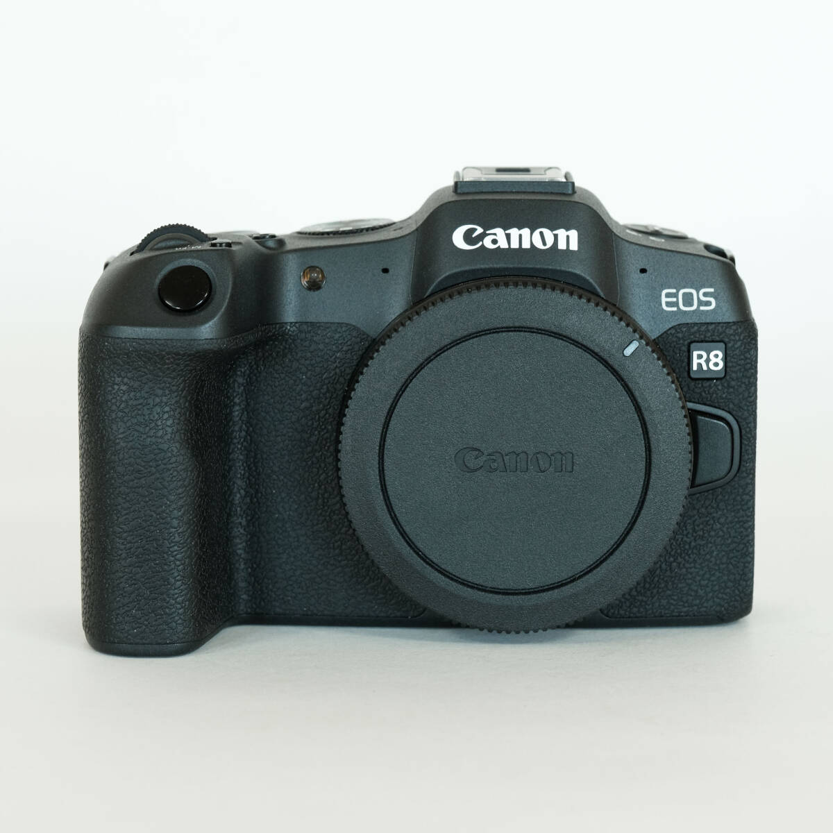 [極美品｜シャッター数3千回以下｜純正バッテリー2個] Canon EOS R8 ボディ / フルサイズミラーレス一眼 / キヤノンRFマウント_画像3