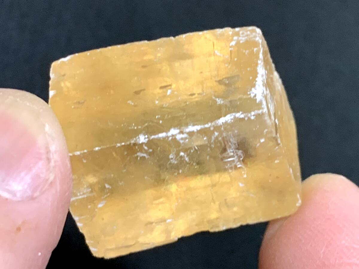 小さな黄金色方解石・3・14g（中国産鉱物標本）の画像4