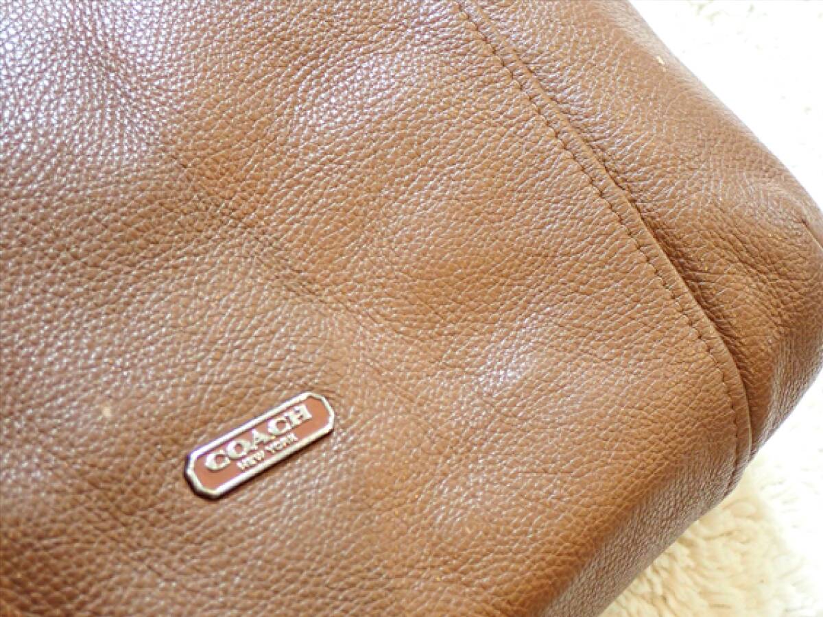 【COACH コーチ】ハワイ購入正規品☆型押し本革レザー2wayショルダーバックの画像5