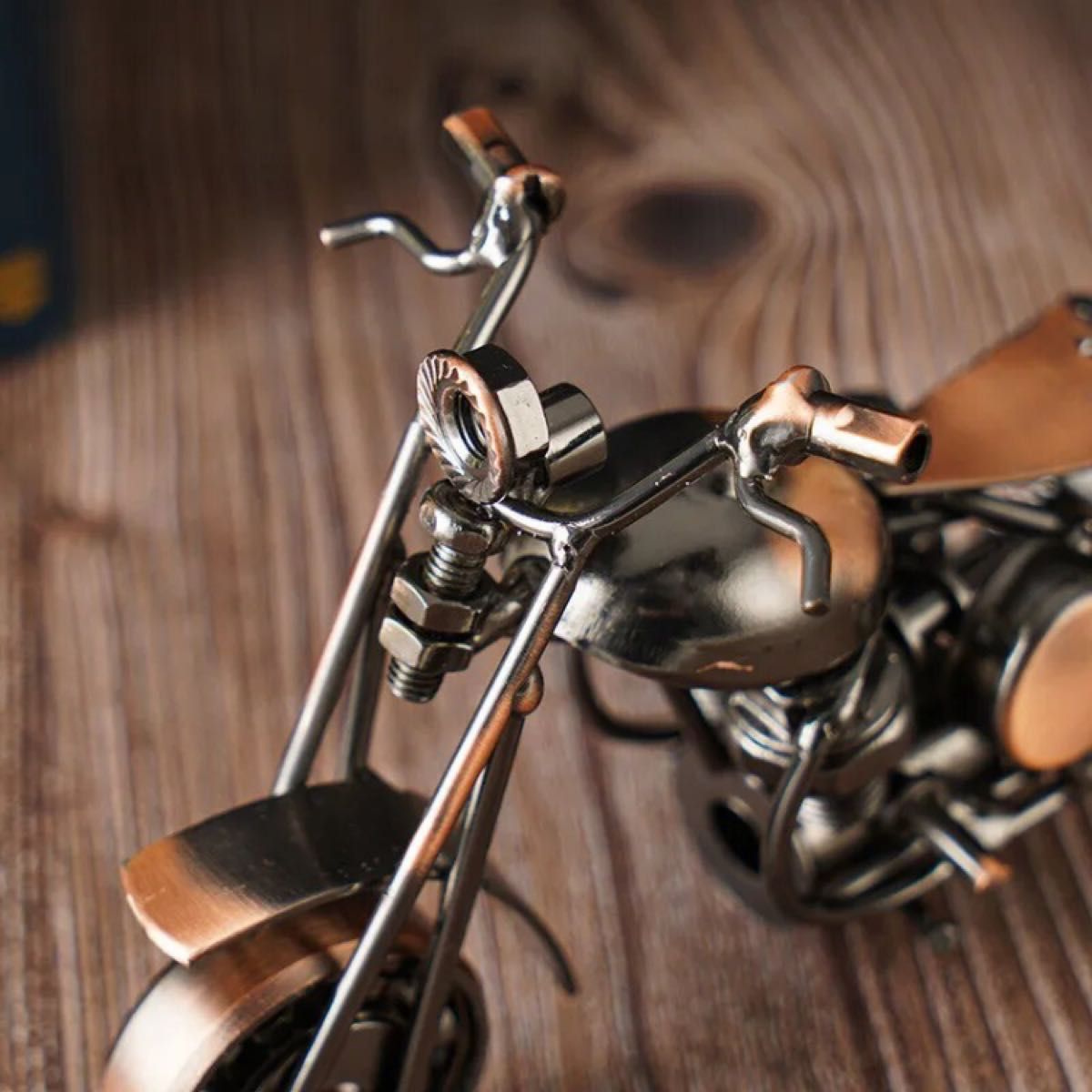 アンティーク　バイクのオブジェ　置物　置き物　インテリア　飾り　オートバイ　ヴィンテージ　モノクロ　セピア　