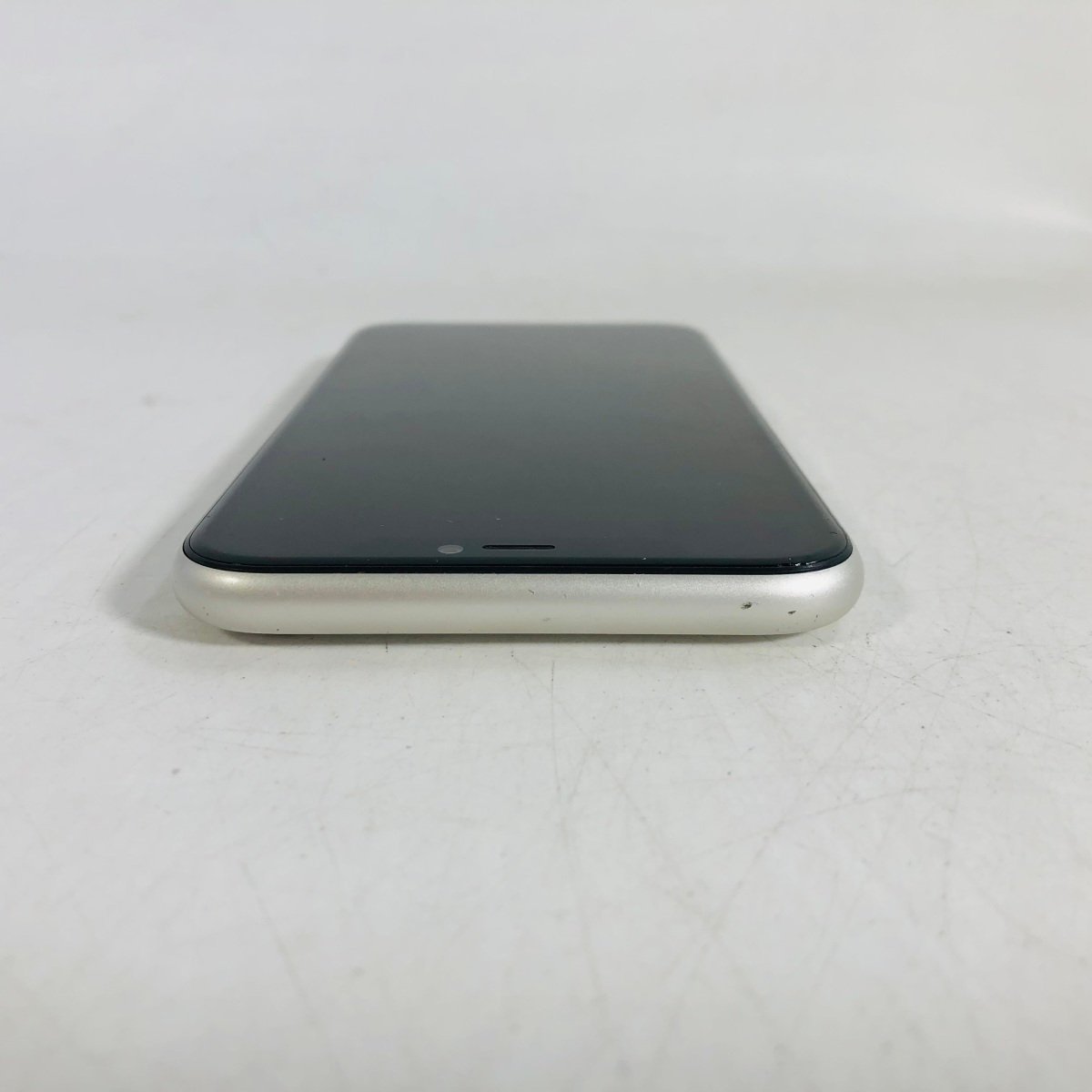 SoftBank iPhone 11 64GB ホワイト MWLU2J/Aの画像3