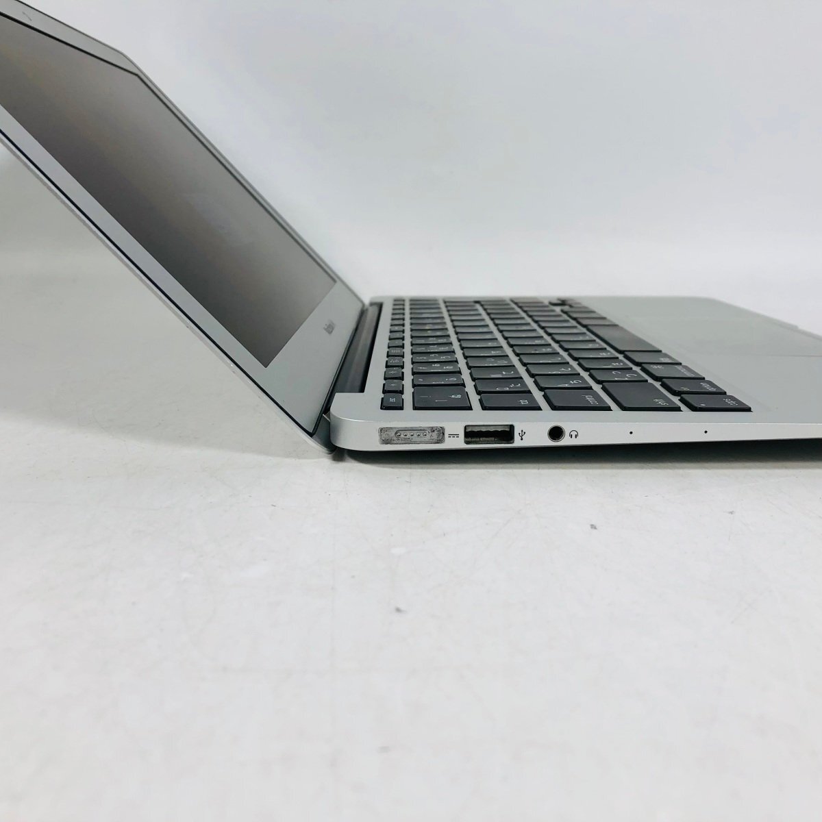 動作確認済み MacBook Air 11インチ (Early 2015) Core i5 1.6GHz/4GB/SSD 128GB MJVM2J/A_画像4