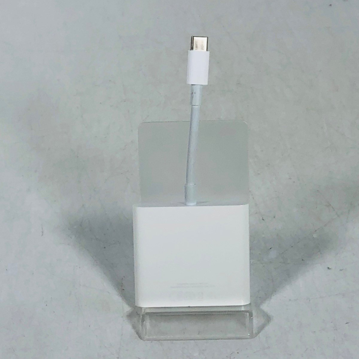 Apple USB-C to Digital AV Multiport Adapter MUF82ZA/A A2119_画像2