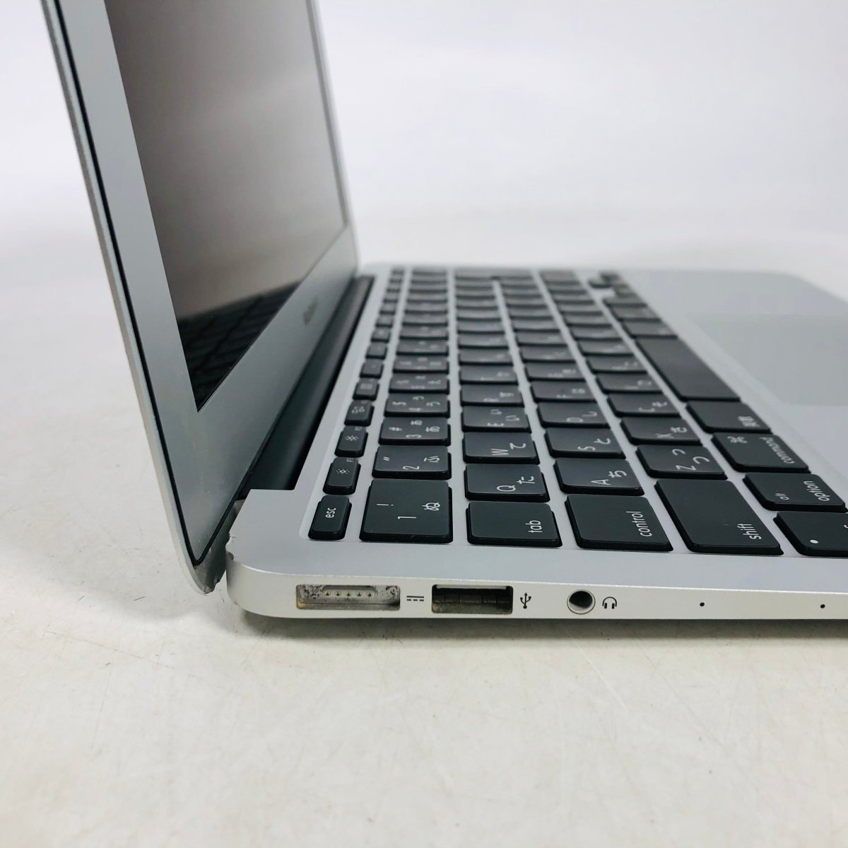 動作確認済み MacBook Air 11インチ (Early 2015) Core i5 1.6GHz/4GB/SSD 128GB MJVM2J/A_画像3