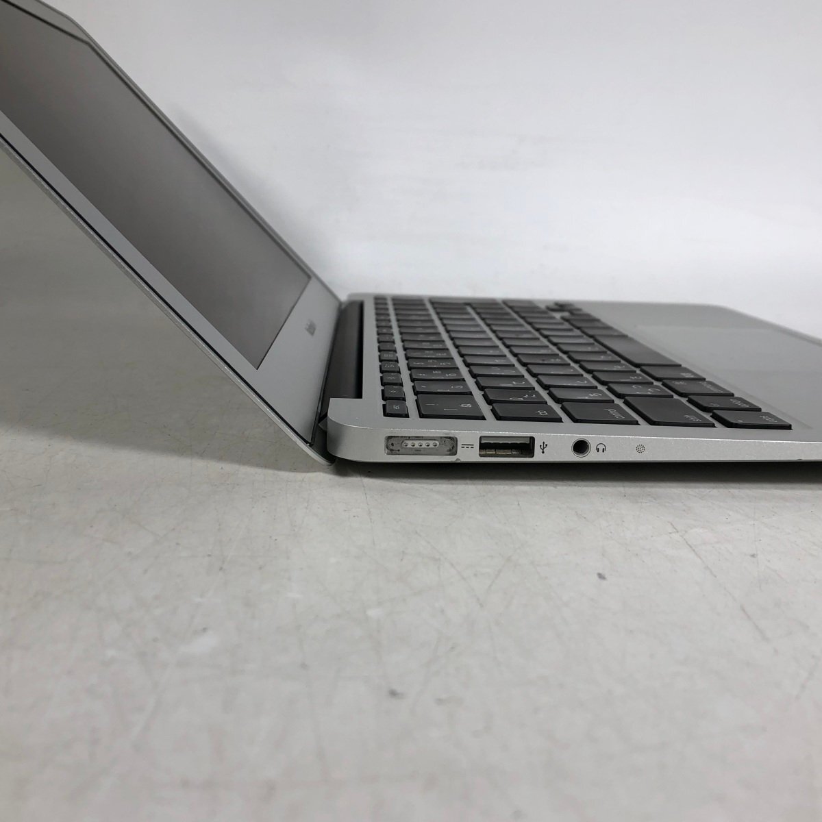 動作確認済み MacBook Air 11インチ (Mid 2012) Core i5 1.7GHz/4GB/SSD 128GB MD224J/A_画像4