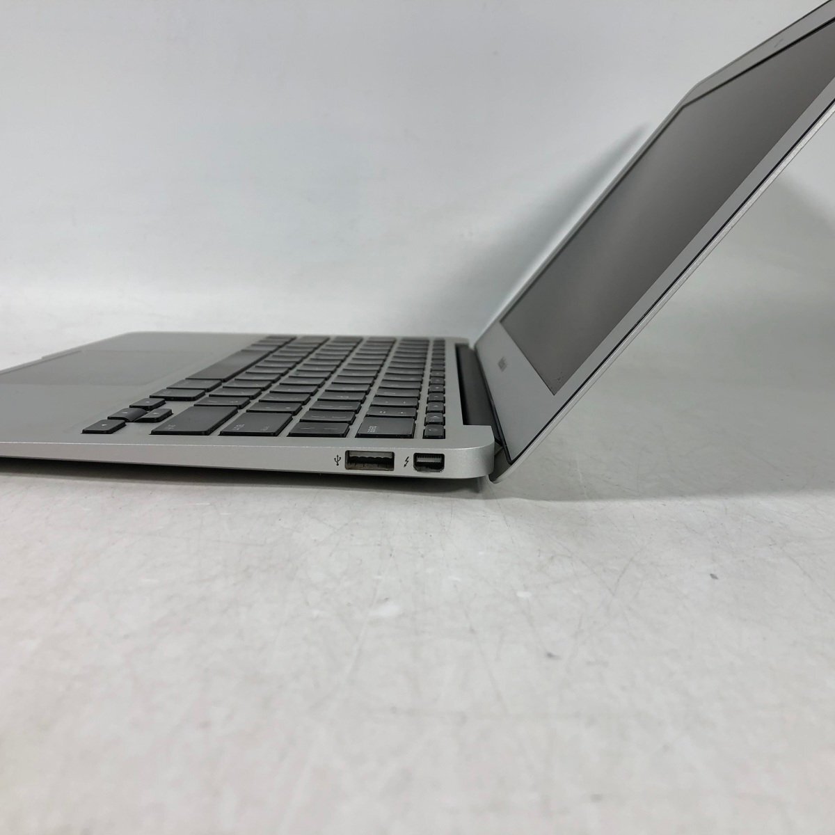 動作確認済み MacBook Air 11インチ (Mid 2013) Core i7 1.7GHz/8GB/SSD 256GB MD712J/A_画像5