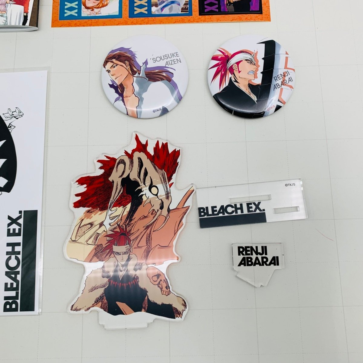 中古品 BLEACH EX 原画展 ブロマイド 缶バッジ アクリルスタンド 特典 ノート＆ステッカー 阿散井恋次 浦原喜助 藍染惣右介 6種セットの画像3