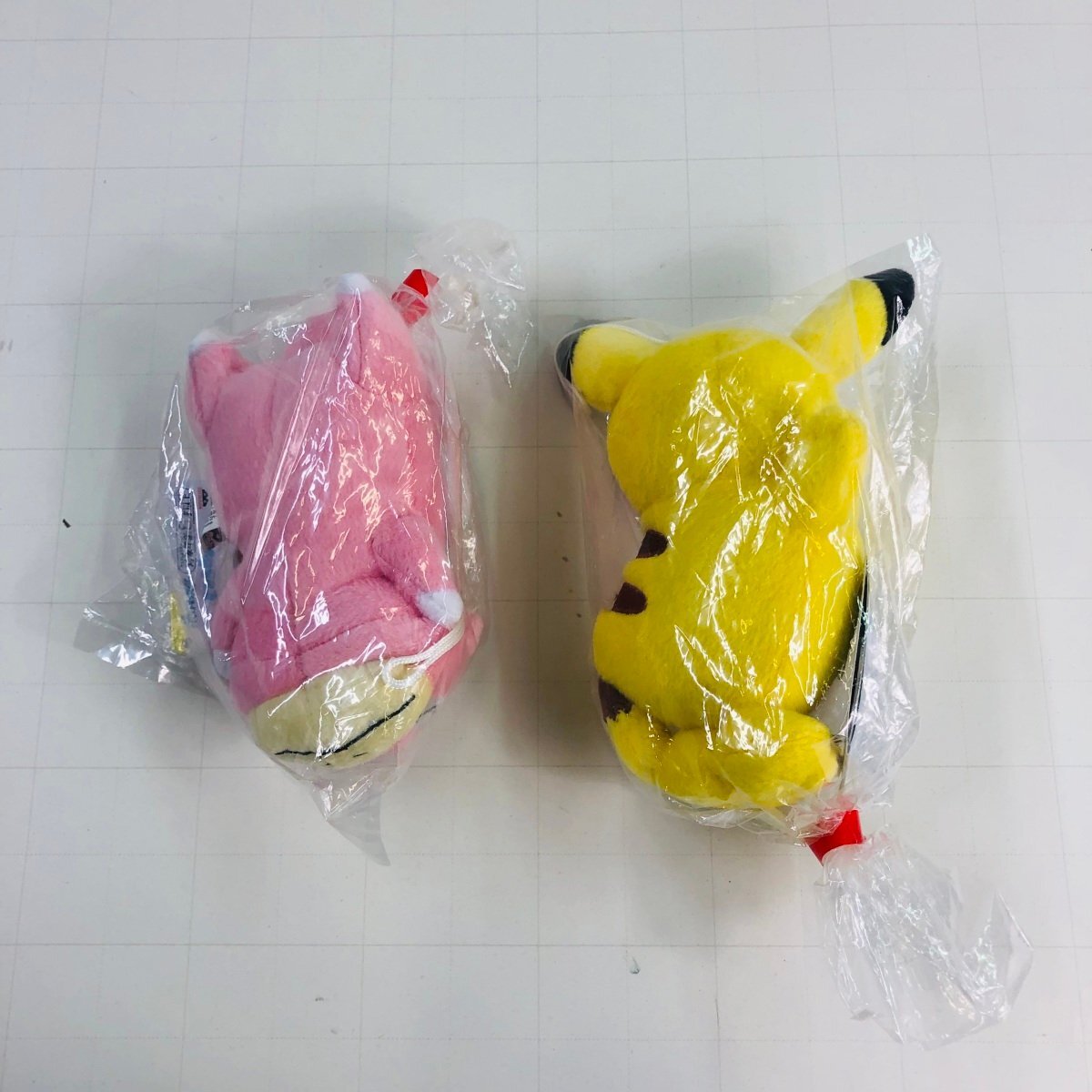 新品 ポケットモンスター くつろぎタイム ぬいぐるみ ヤドン ピカチュウ 2種 セットの画像4