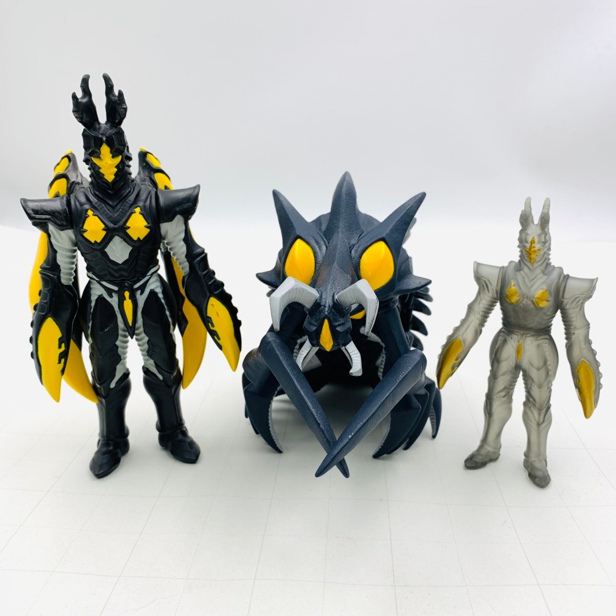 中古品 ウルトラ怪獣シリーズEX ウルトラマンサーガ ソフビ ハイパーゼットン ギガント＆イマーゴセット 2点セット_画像1