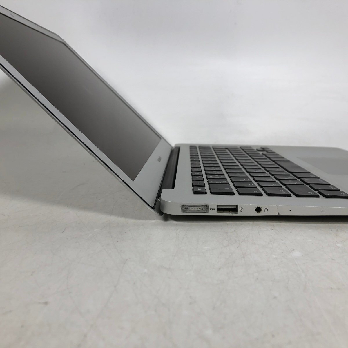 動作確認済み MacBook Air 13インチ (Mid 2013) Core i7 1.7GHz/8GB/SSD 256GB MD761J/Aの画像4